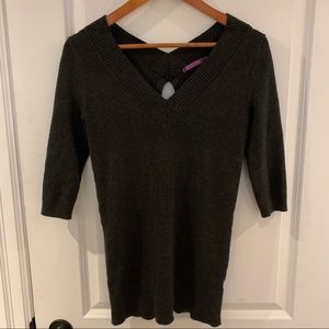 Black sweater with half length sleeves open back